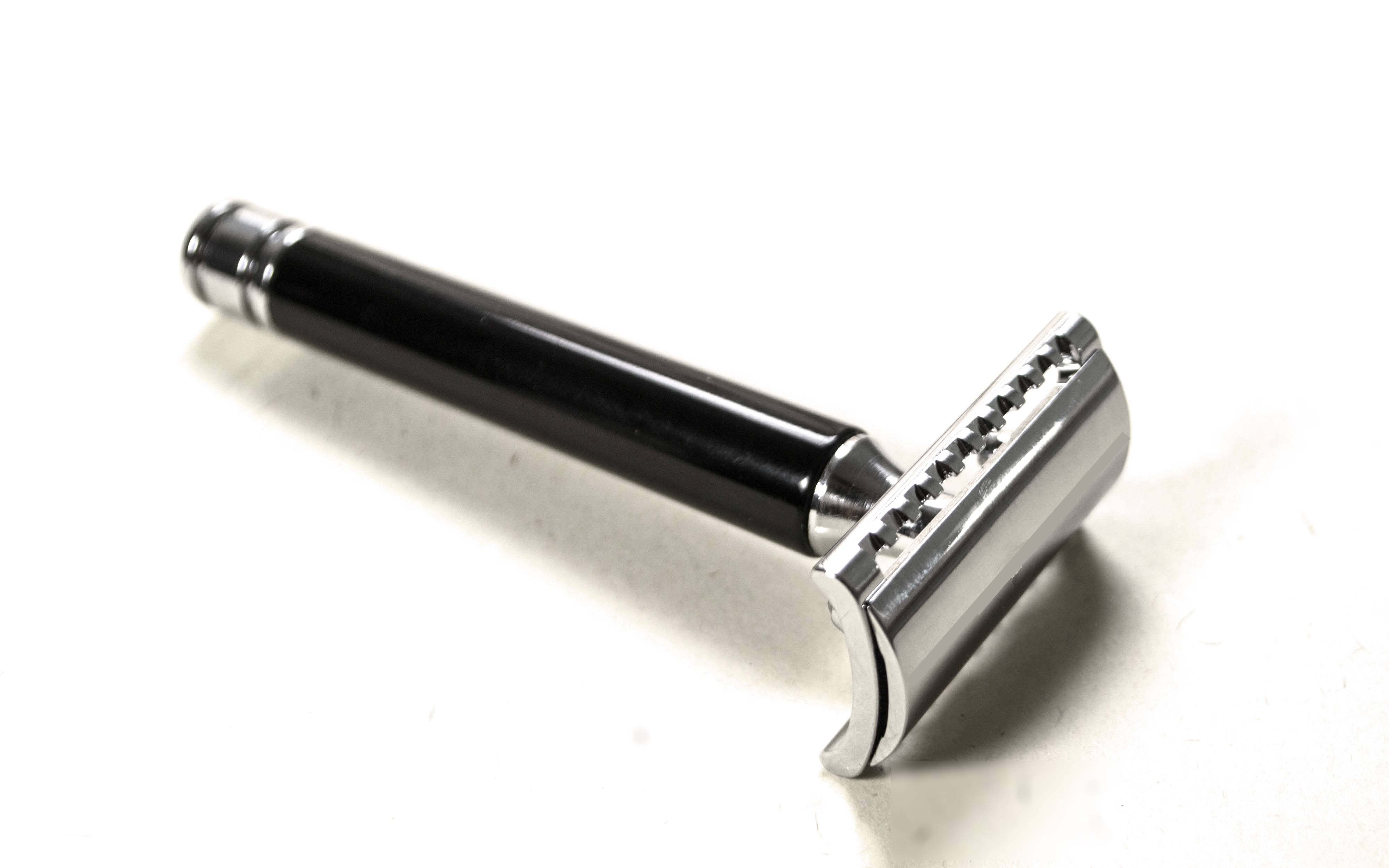 Fatip Rasoio Nobile Black Tie Pettine Chiuso